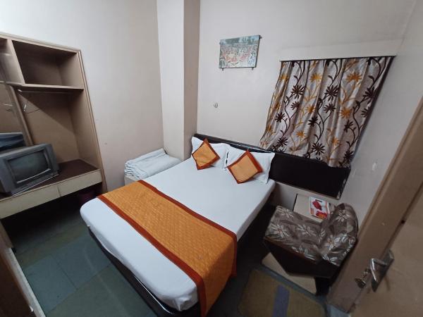 Kailash Hotel : photo 2 de la chambre chambre double standard avec salle de bains commune