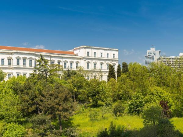 The Ritz-Carlton, Istanbul at the Bosphorus : photo 9 de la chambre chambre king avec vue sur le parc