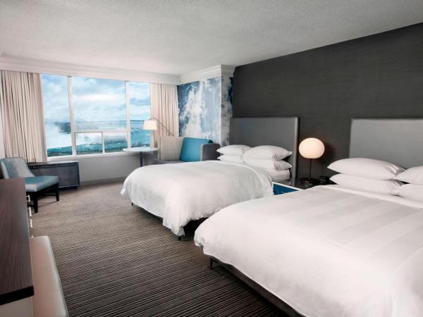 Niagara Falls Marriott on the Falls : photo 1 de la chambre chambre avec 2 lits queen-size - vue sur les chutes