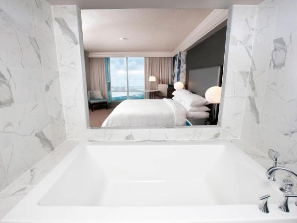 Niagara Falls Marriott on the Falls : photo 3 de la chambre chambre lit king-size premier - vue sur chutes