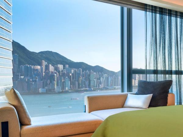 W Hong Kong : photo 2 de la chambre chambre lit king-size spectaculaire - vue partielle sur port