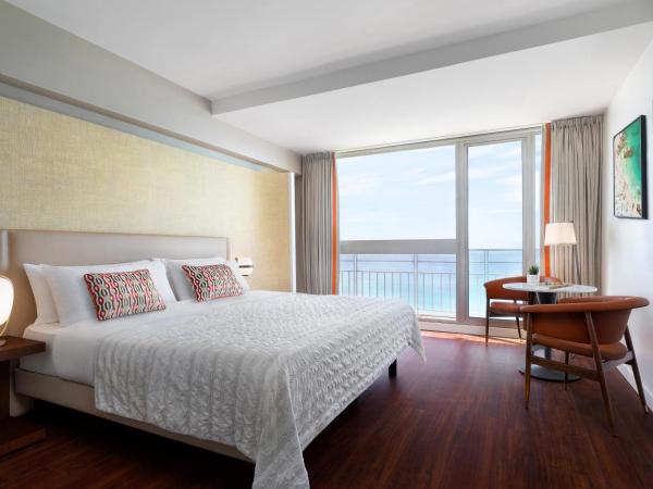 Le Meridien Nice : photo 1 de la chambre chambre lit king-size deluxe - vue sur mer