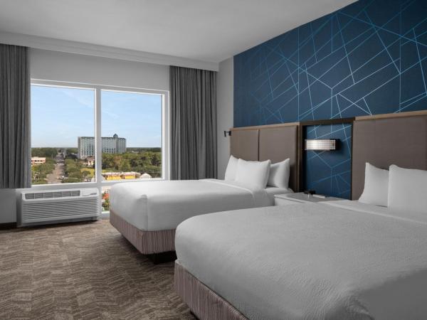 SpringHill Suites by Marriott Myrtle Beach Oceanfront : photo 3 de la chambre suite 1 chambre lit queen-size avec canapé-lit et balcon - côté océan