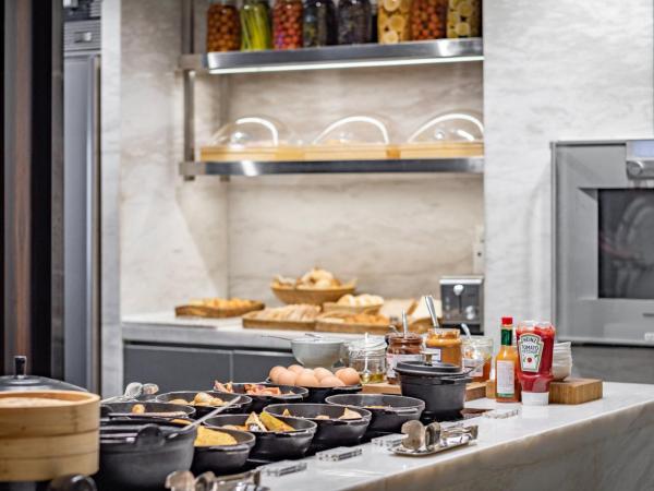 JW Marriott Dongdaemun Square Seoul : photo 9 de la chambre deluxe executive suite, executive lounge access, 1 king