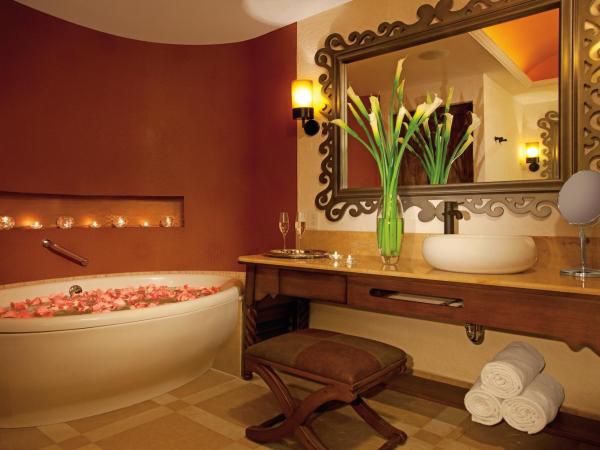 Secrets Puerto Los Cabos Golf & Spa18+ : photo 3 de la chambre suite junior - vue sur jardin
