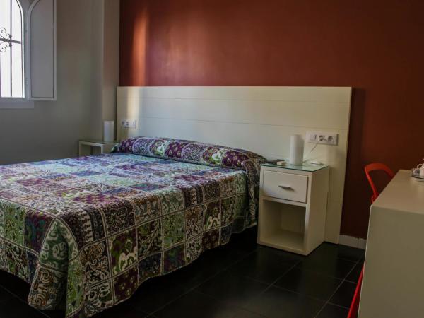 Hostal San Vicente II : photo 4 de la chambre chambre double ou lits jumeaux