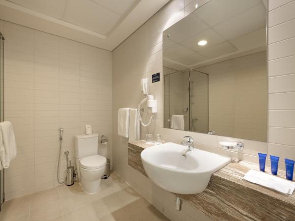 Oaks Liwa Heights Hotel Suites : photo 3 de la chambre suite 1 chambre premier