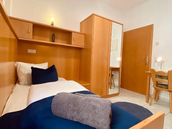 Hotel La Ferté : photo 2 de la chambre chambre simple