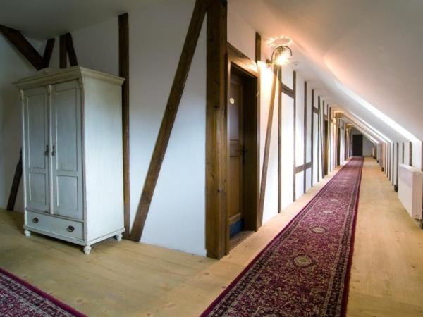 Zamek Zabreh : photo 6 de la chambre chambre mansardée