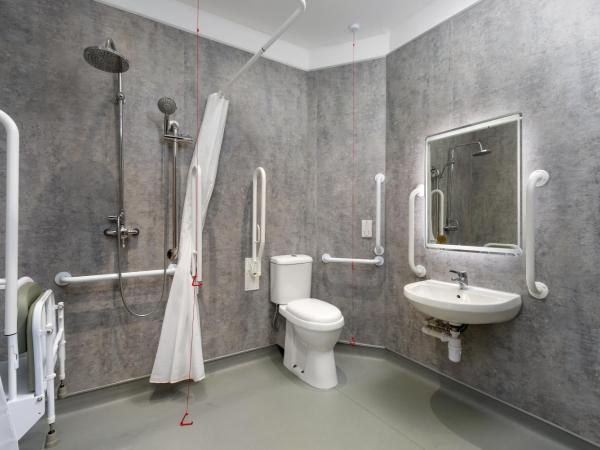 SMITH PLACE HOTEL : photo 9 de la chambre chambre familiale avec salle de bains