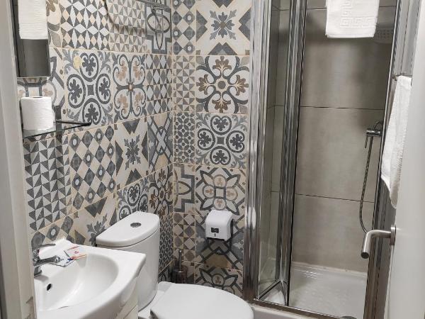 hostal olozaga : photo 6 de la chambre chambre quadruple classique