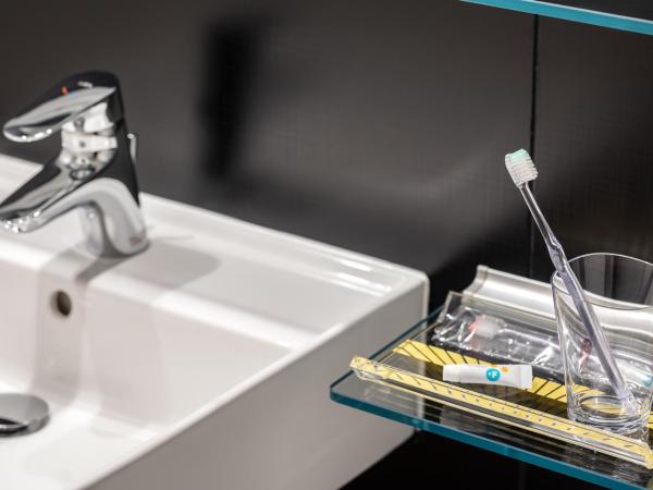 Mitsui Garden Hotel Kyoto Shijo : photo 4 de la chambre room selected at check-in -electronic cigarette