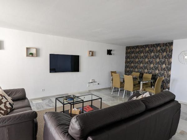 Benabola Hotel & Suites : photo 3 de la chambre appartement 3 chambres - vue sur puerto banus (5 adultes)
