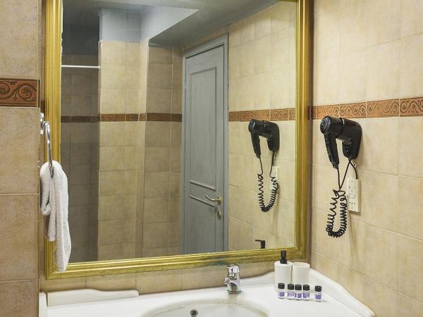 Le Palace Hotel : photo 9 de la chambre chambre supérieure