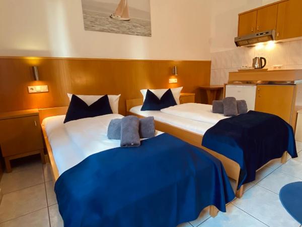 Hotel La Ferté : photo 3 de la chambre chambre lits jumeaux supérieure