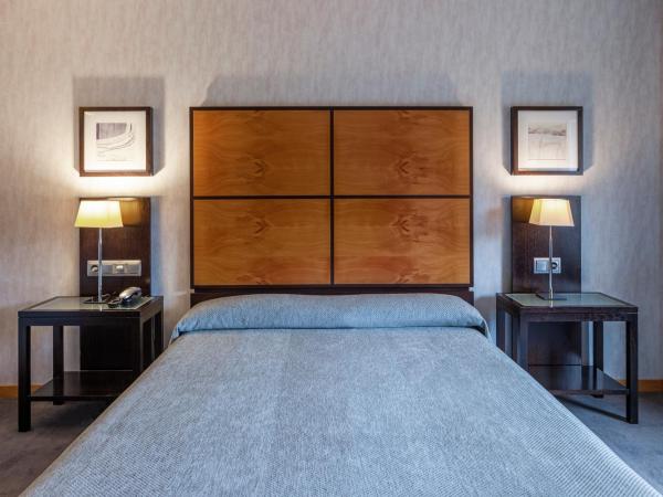 Hotel Macià Real De La Alhambra : photo 9 de la chambre suite junior (2 adultes + 2 enfants)