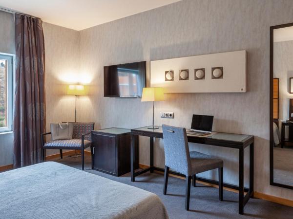 Hotel Macià Real De La Alhambra : photo 7 de la chambre chambre lit queen-size