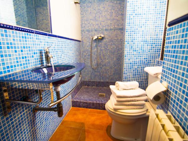 Arteaga Hostal & Baños Arabes Elvira : photo 3 de la chambre chambre quadruple classique