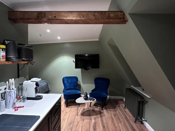 Heart House Guesthouse : photo 9 de la chambre chambre double avec salle de bains privative