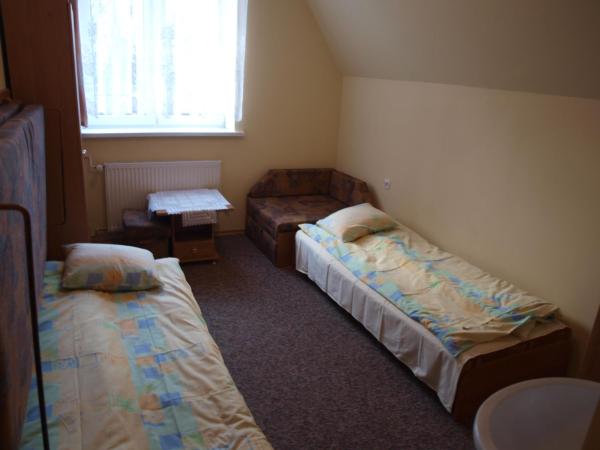 Pokoje Gościnne Żak : photo 1 de la chambre chambre lits jumeaux Économique avec salle de bains commune
