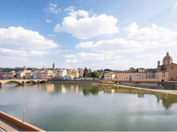 The St. Regis Florence : photo 1 de la chambre chambre lit king-size deluxe arno