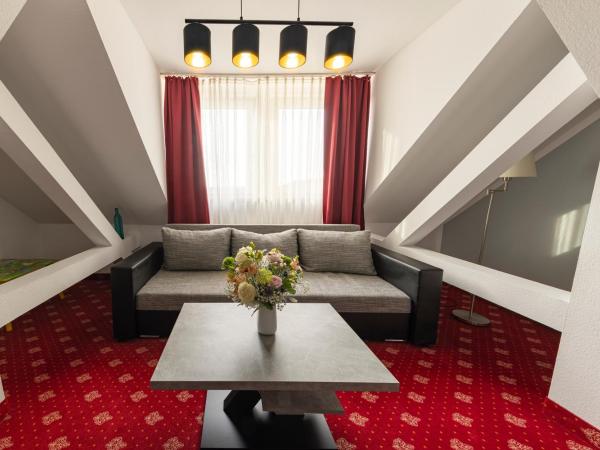 Hotel Berlin : photo 9 de la chambre suite junior - vue sur jardin