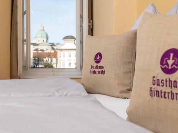 Gasthaus Hinterbrühl : photo 7 de la chambre chambre double avec balcon - vue sur cathédrale