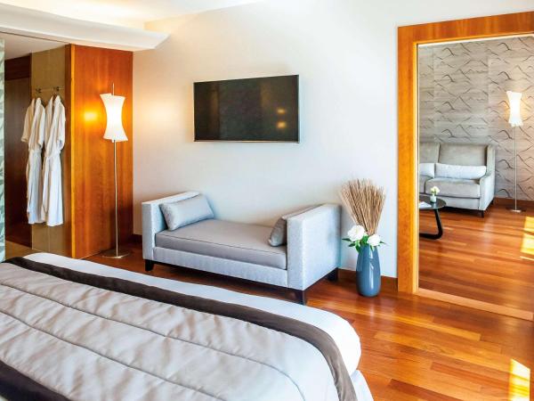 Hotel Parc Beaumont & Spa Pau - MGallery : photo 1 de la chambre suite deluxe avec lit king-size