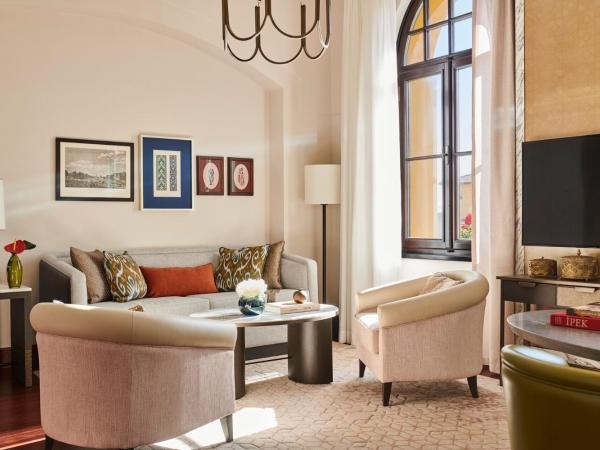 Four Seasons Hotel Istanbul at Sultanahmet : photo 4 de la chambre suite 1 chambre lit king-size shahzade