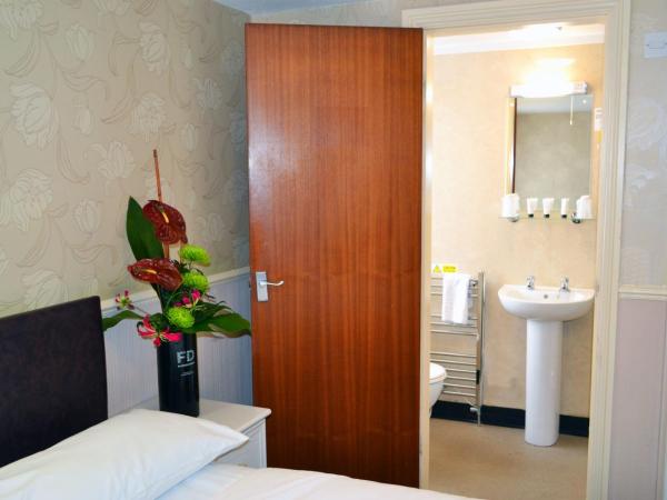 Lyndene Hotel : photo 1 de la chambre petite chambre double