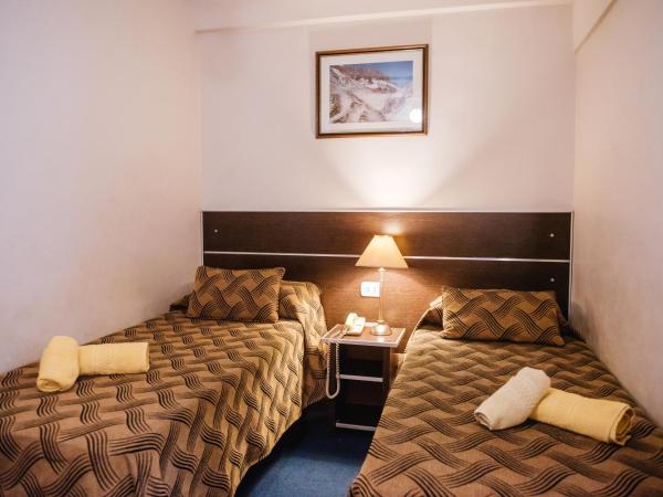 Hotel Pacífico : photo 7 de la chambre chambre familiale standard