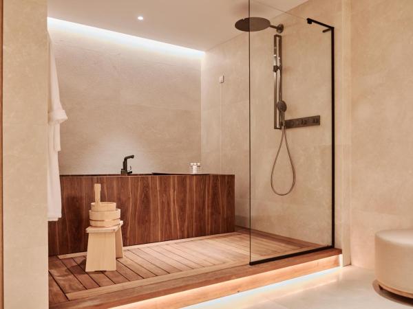 The Ritz-Carlton, Istanbul at the Bosphorus : photo 9 de la chambre suite nobu avec terrasse et baignoire ofuro - vue sur le bosphore - accès au club lounge