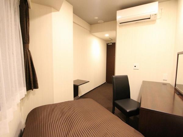 HOTEL LiVEMAX Nihonbashi Hakozaki : photo 5 de la chambre chambre simple - non-fumeurs
