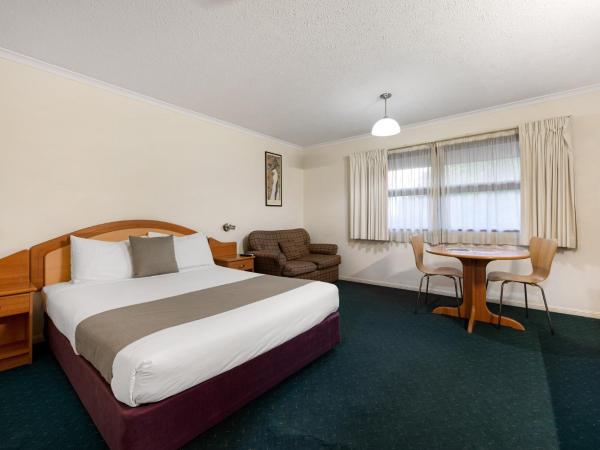 Pegasus Motor Inn and Serviced Apartments : photo 4 de la chambre chambre standard lit queen-size