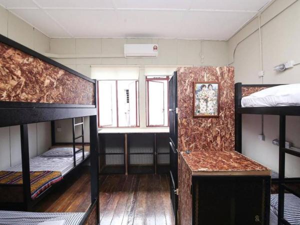 24 Seven B&B Mamasan : photo 6 de la chambre chambre quadruple Économique