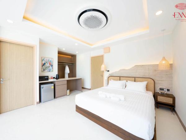 ENNKAI Beachfront Resort Koh Larn : photo 1 de la chambre chambre lit king-size deluxe