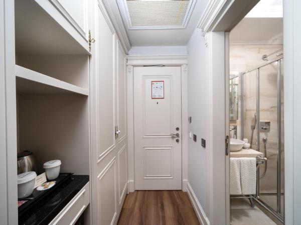 The Time Hotel Marina : photo 10 de la chambre chambre lit king-size supérieure - vue sur ville