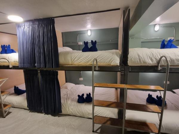 Glur Hostel Pattaya Walking Street : photo 6 de la chambre lit dans dortoir pour femmes de 6 lits