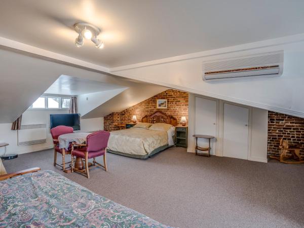 B&B Manoir Mon Calme : photo 6 de la chambre chambre avec 2 grands lits queen-size