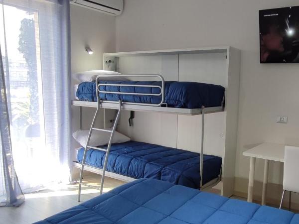 Nitto House : photo 9 de la chambre chambre familiale avec balcon