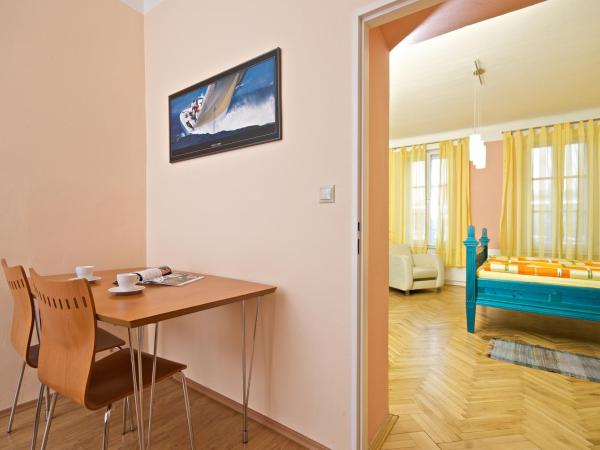 Pension Ibérica : photo 2 de la chambre appartement