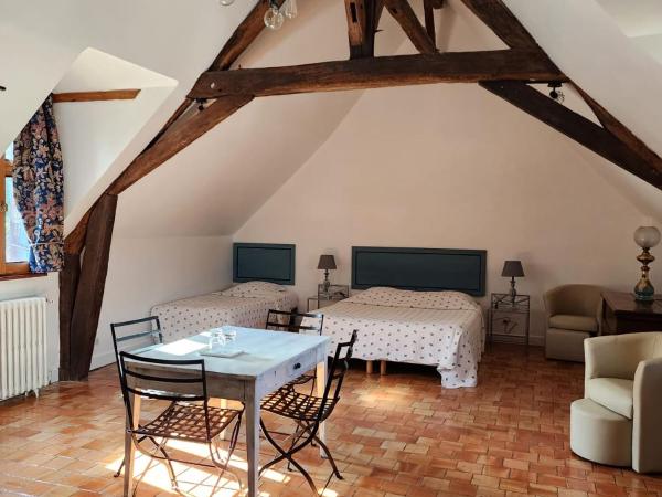 Manoir de la Maison Blanche : photo 1 de la chambre chambre quadruple confort