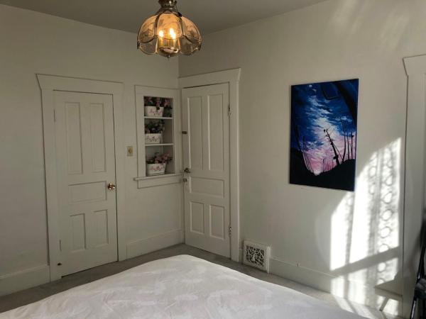 John's House in Vancouver West : photo 3 de la chambre suite familiale