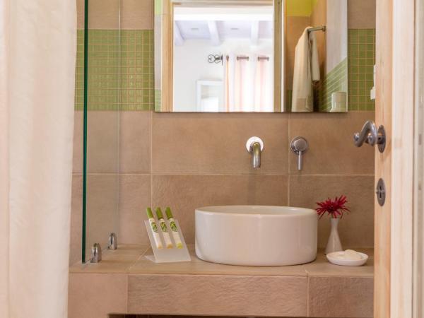 Vencia Boutique Hotel : photo 4 de la chambre chambre double - vue sur jardin