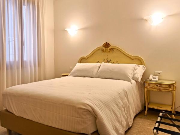 Hotel Guerrini : photo 9 de la chambre chambre double