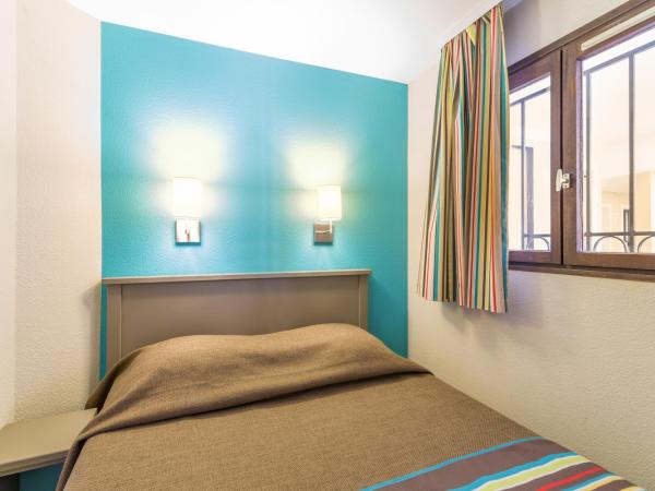 Résidence Pierre & Vacances Cannes Verrerie : photo 7 de la chambre appartement 1 chambre avec terrasse ou balcon (5 personnes) - vue sur mer