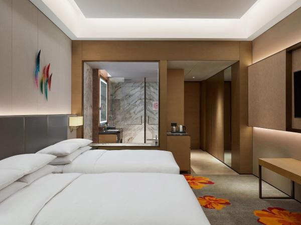 Sheraton Beijing Lize Hotel : photo 4 de la chambre chambre 2 lits doubles deluxe - vue sur ville