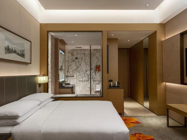 Sheraton Beijing Lize Hotel : photo 3 de la chambre chambre lit king-size deluxe - vue sur ville