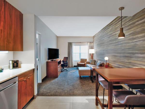 Residence Inn by Marriott Orlando at FLAMINGO CROSSINGS Town Center : photo 6 de la chambre suite 1 chambre avec lit king-size