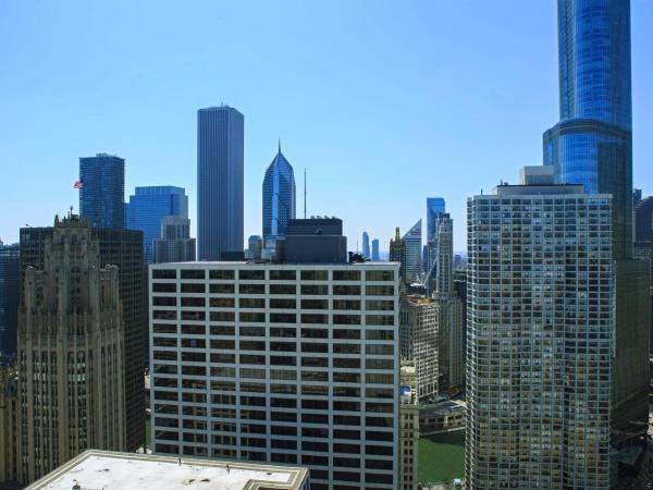 Chicago Marriott Downtown Magnificent Mile : photo 5 de la chambre suite 1 chambre premium - vue sur ville